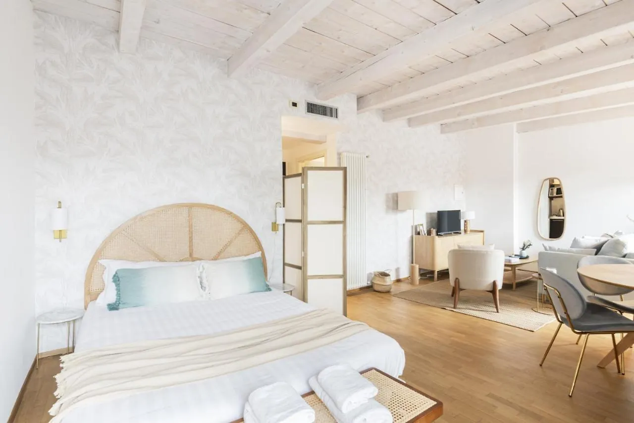 Easylife - Attico Esclusivo Con Balcone Panoramico Apartment Milan 0*,  Italy